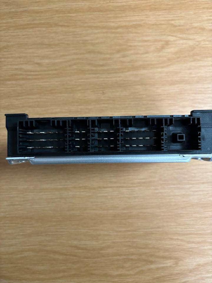 Mercedes KNORR BREMSE ABS Elektronik Steuergerät A0004464314 - Upravljačka jedinica za Kamion: slika 3 Mercedes KNORR BREMSE ABS Elektronik Steuergerät A0004464314 - Upravljačka jedinica za Kamion: slika 3