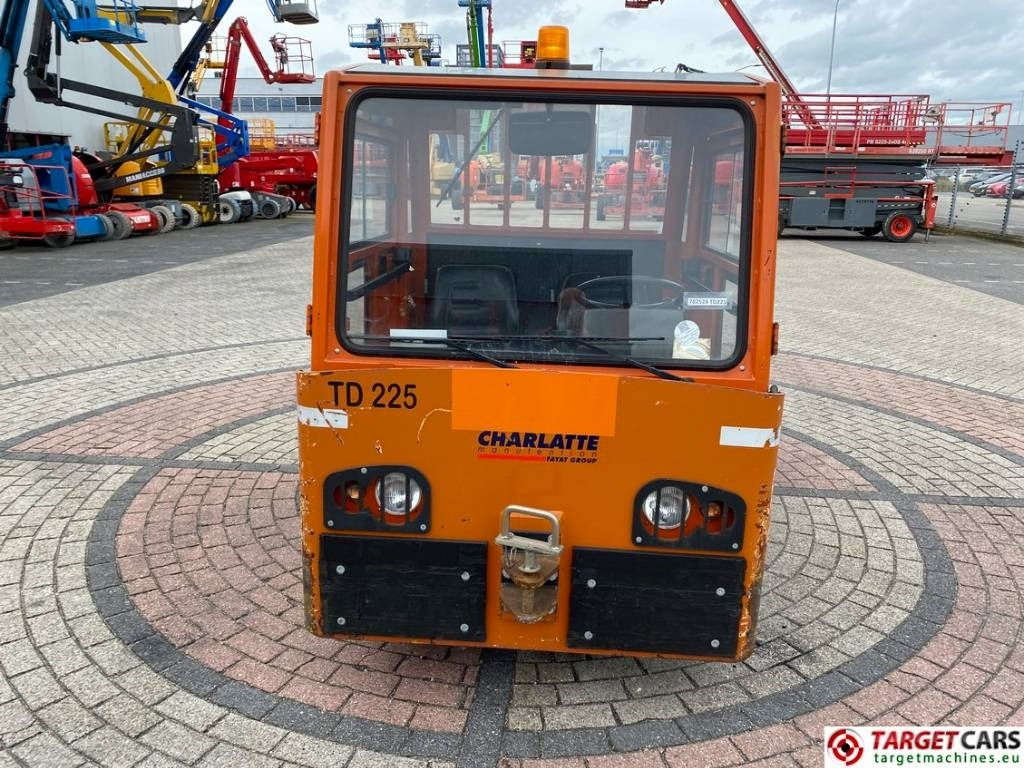 Charlatte TD225 Diesel Tow Truck Tractor 18T capacity - Vučno vozilo: slika 2 Charlatte TD225 Diesel Tow Truck Tractor 18T capacity - Vučno vozilo: slika 2