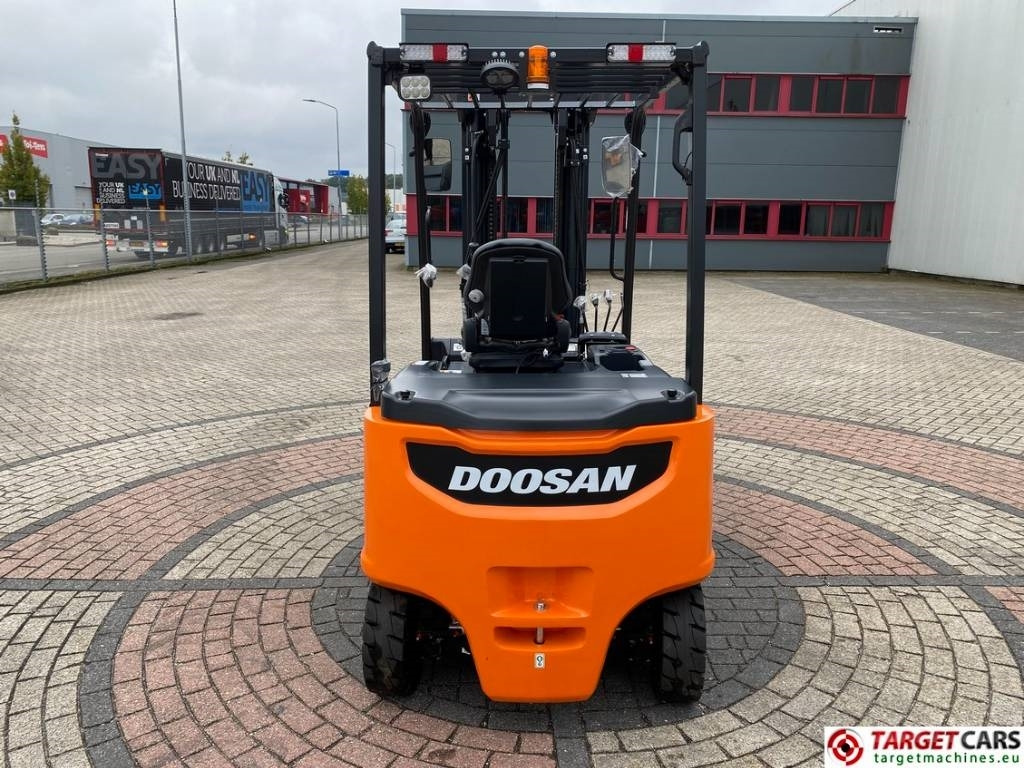 Doosan B35X-7 Plus Electric Forklift 3.5T Triplex-482cm  - Električni viljuškar: slika 5 Doosan B35X-7 Plus Electric Forklift 3.5T Triplex-482cm  - Električni viljuškar: slika 5
