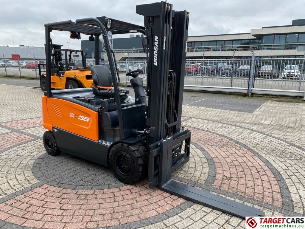 Doosan B35X-7 Plus Electric Forklift 3.5T Triplex-482cm  - Električni viljuškar: slika 3 Doosan B35X-7 Plus Electric Forklift 3.5T Triplex-482cm  - Električni viljuškar: slika 3