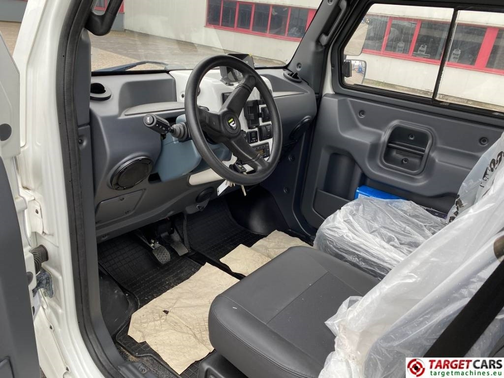 Novu Kamion sa tovarnim sandukom, Električno komunalno vozilo Evum ACar Electric UTV 4x4 Open Platform XL Van: slika 6