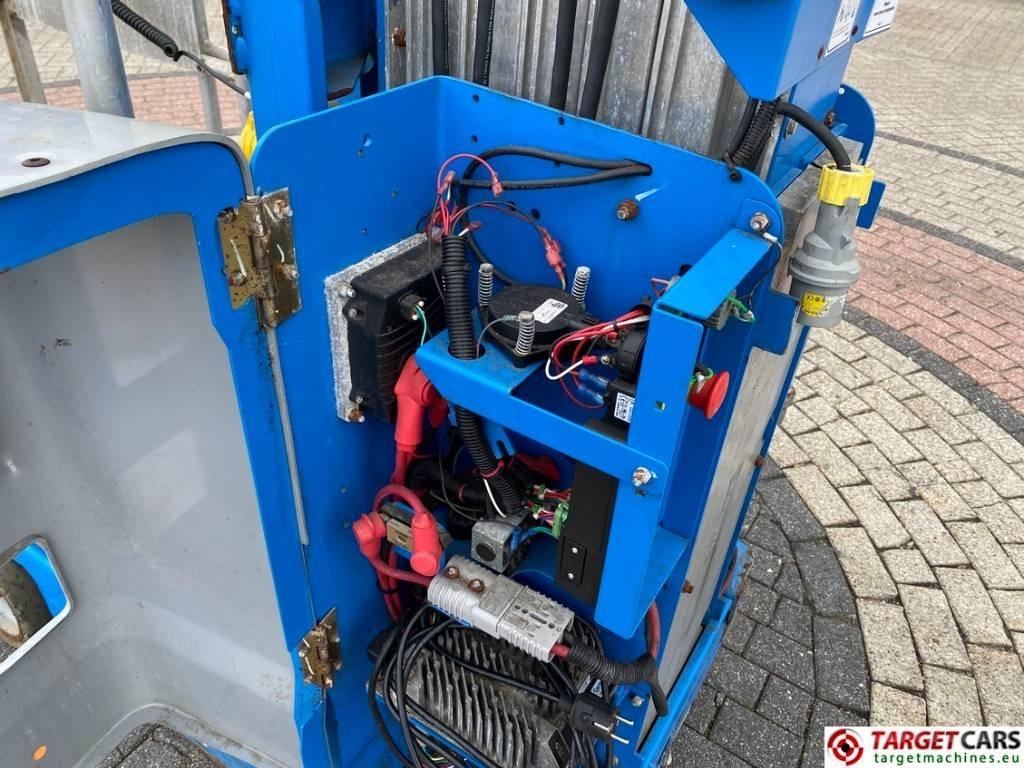 Lizing Genie GR-20 RunAbout Electric Vertical Mast Lift 802cm  Genie GR-20 RunAbout Electric Vertical Mast Lift 802cm: slika 19