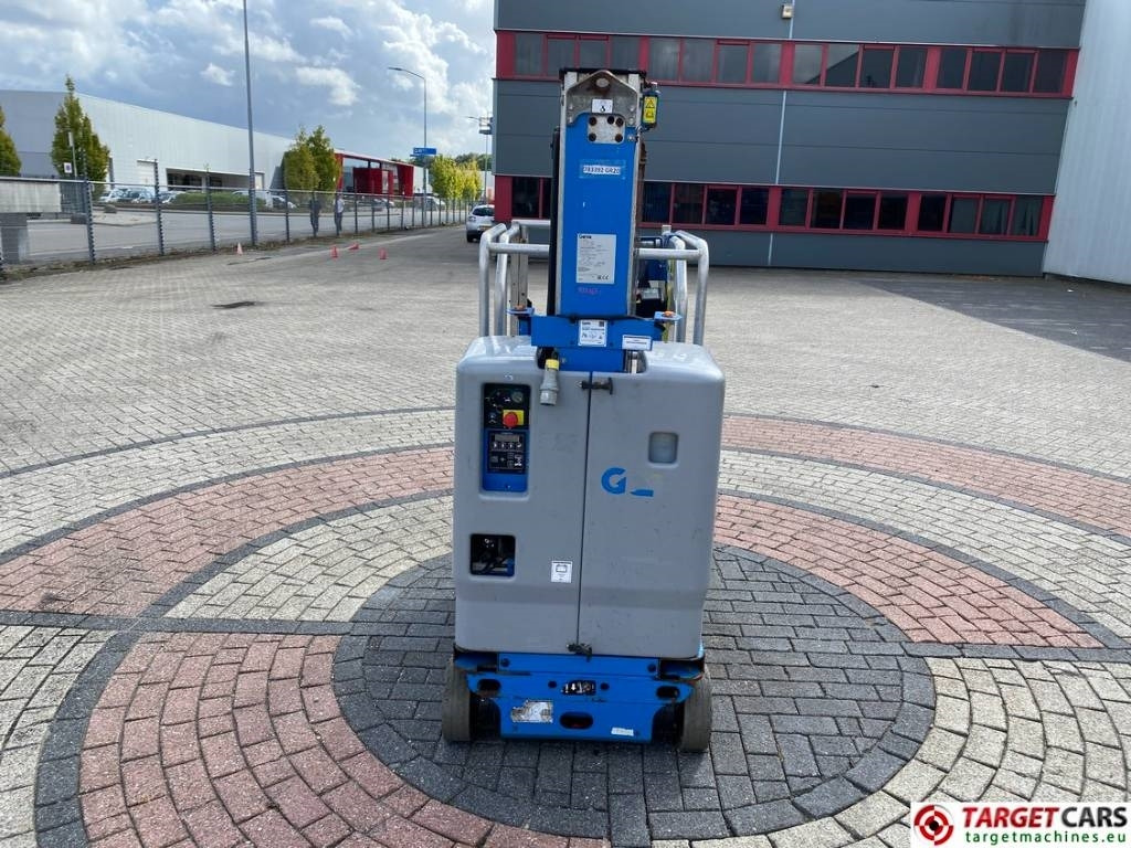 Lizing Genie GR-20 RunAbout Electric Vertical Mast Lift 802cm  Genie GR-20 RunAbout Electric Vertical Mast Lift 802cm: slika 31