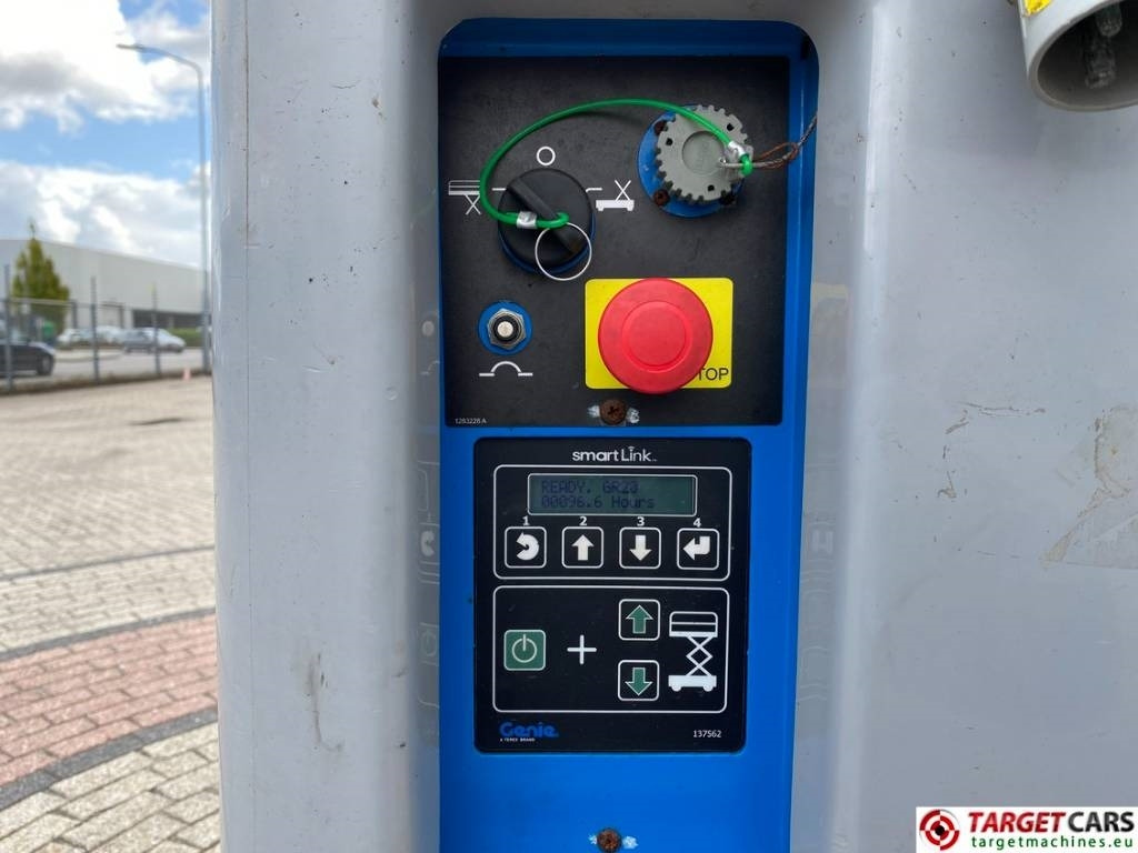 Lizing Genie GR-20 RunAbout Electric Vertical Mast Lift 802cm  Genie GR-20 RunAbout Electric Vertical Mast Lift 802cm: slika 11