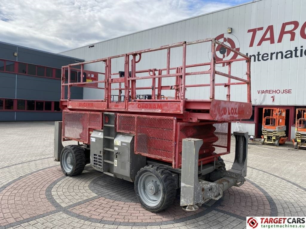 Genie GS-4390RT Diesel 4x4 Scissor Work Lift 1511cm - Lift u obliku makaza: slika 4 Genie GS-4390RT Diesel 4x4 Scissor Work Lift 1511cm - Lift u obliku makaza: slika 4
