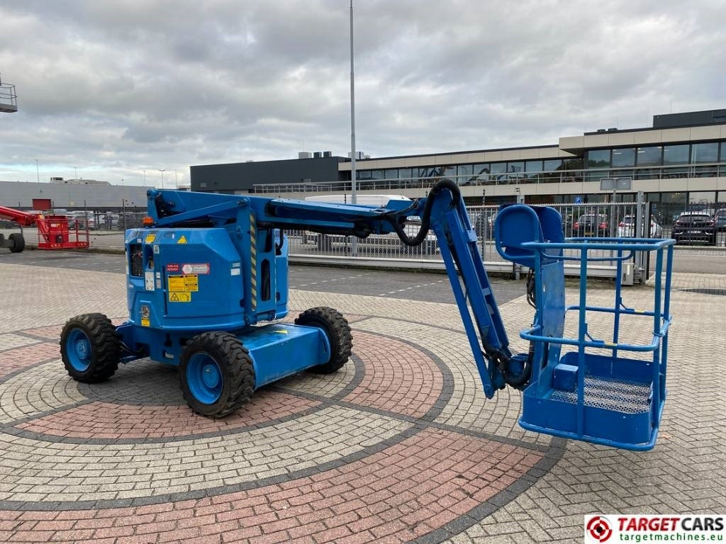 Genie Z-34/22 Articulated 4x4 Diesel Boom WorkLift 12.4M - Zglobna platforma: slika 2 Genie Z-34/22 Articulated 4x4 Diesel Boom WorkLift 12.4M - Zglobna platforma: slika 2