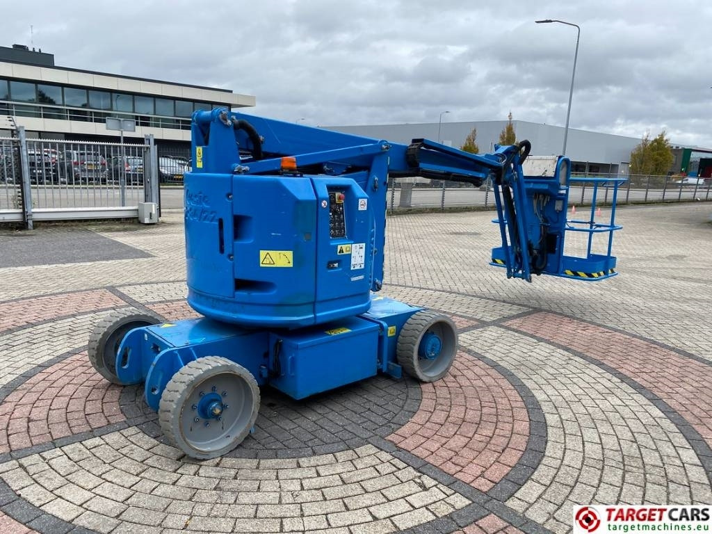 Genie Z-34/22N Electric Articulated Boom Work Lift 152cm - Zglobna platforma: slika 3 Genie Z-34/22N Electric Articulated Boom Work Lift 152cm - Zglobna platforma: slika 3