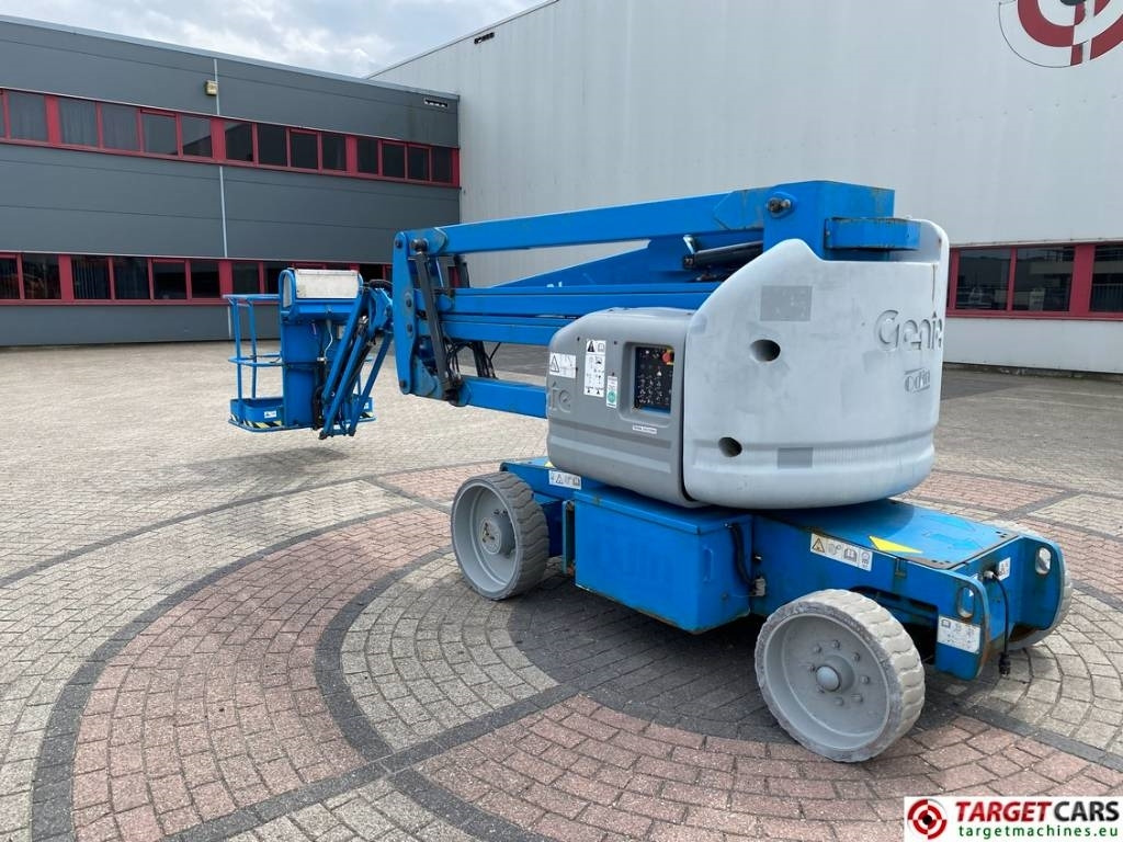 Genie Z-40/23N RJ Articulated Electric Boom Lift 1432cm - Zglobna platforma: slika 4 Genie Z-40/23N RJ Articulated Electric Boom Lift 1432cm - Zglobna platforma: slika 4