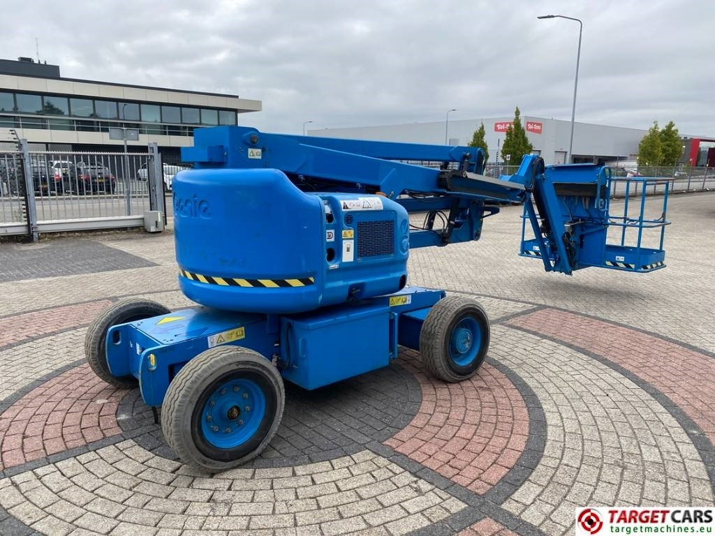 Genie Z-45/25J Articulated HyBrid Boom Work Lift 1594cm - Zglobna platforma: slika 3 Genie Z-45/25J Articulated HyBrid Boom Work Lift 1594cm - Zglobna platforma: slika 3