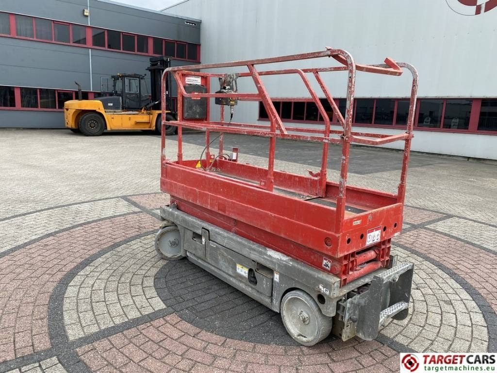 Haulotte Compact 8 Electric Scissor Work Lift 818cm DEFECT - Lift u obliku makaza: slika 4 Haulotte Compact 8 Electric Scissor Work Lift 818cm DEFECT - Lift u obliku makaza: slika 4