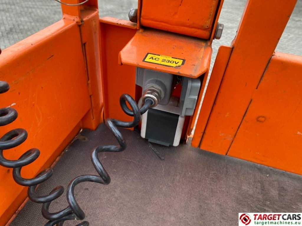 Lift u obliku makaza Holland Lift CombiStar N165EL12 Electric Scissor WorkLift 18.5M: slika 18