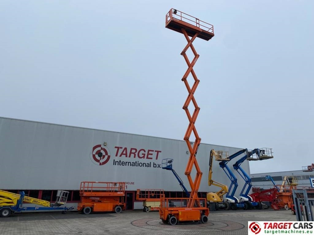 Lift u obliku makaza Holland Lift CombiStar N165EL12 Electric Scissor WorkLift 18.5M: slika 6