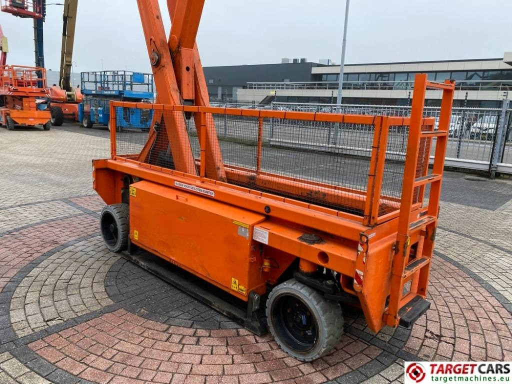 Lift u obliku makaza Holland Lift CombiStar N165EL12 Electric Scissor WorkLift 18.5M: slika 29