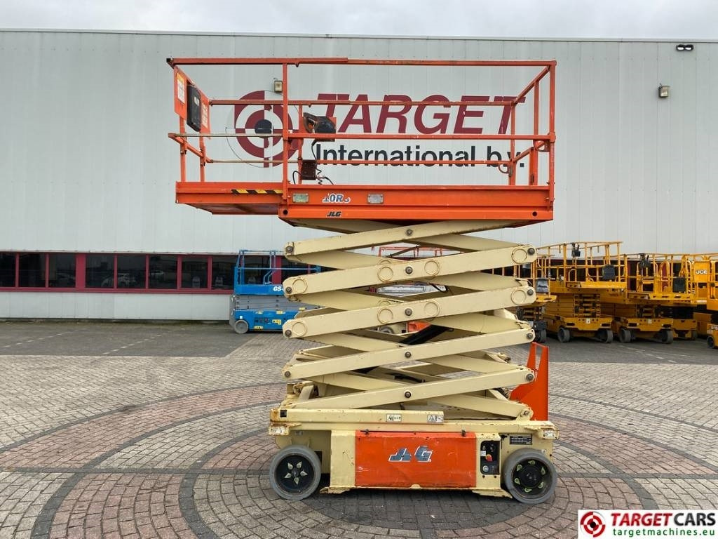 JLG 10RS Electric Scissor Work Lift 1175cm - Lift u obliku makaza: slika 5 JLG 10RS Electric Scissor Work Lift 1175cm - Lift u obliku makaza: slika 5
