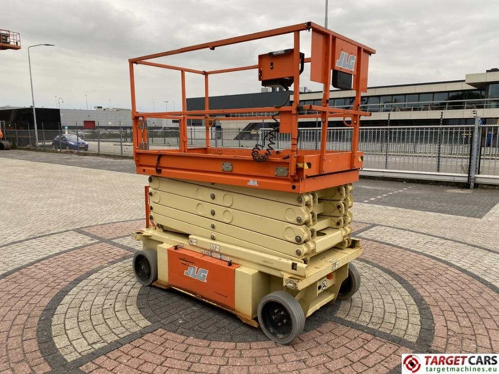 JLG 10RS Electric Scissor Work Lift 1175cm - Lift u obliku makaza: slika 2 JLG 10RS Electric Scissor Work Lift 1175cm - Lift u obliku makaza: slika 2