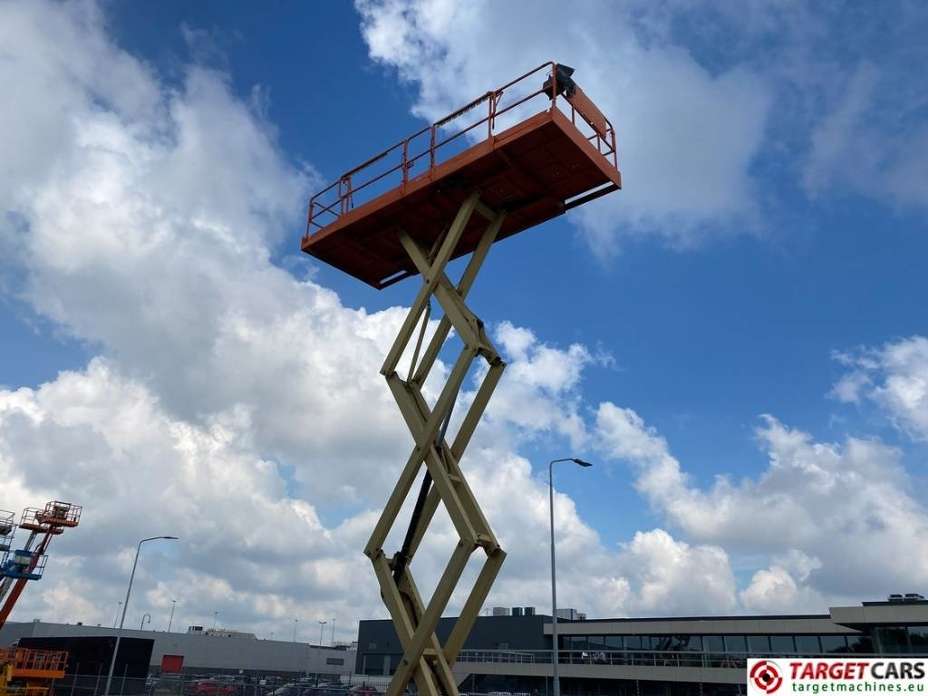 Lift u obliku makaza JLG 3394RT Diesel 4x4 Scissor Work Lift 1206cm: slika 34