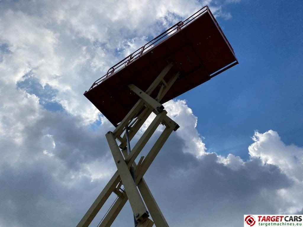 Lift u obliku makaza JLG 3394RT Diesel 4x4 Scissor Work Lift 1206cm: slika 30