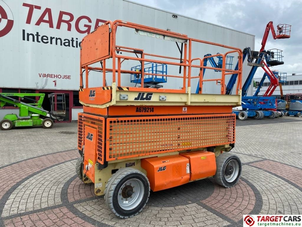 JLG 4069LE Electric Scissor Work Lift 1419cm - Lift u obliku makaza: slika 1 JLG 4069LE Electric Scissor Work Lift 1419cm - Lift u obliku makaza: slika 1
