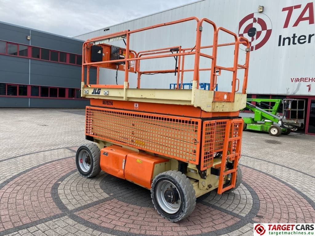 JLG 4069LE Electric Scissor Work Lift 1419cm - Lift u obliku makaza: slika 4 JLG 4069LE Electric Scissor Work Lift 1419cm - Lift u obliku makaza: slika 4