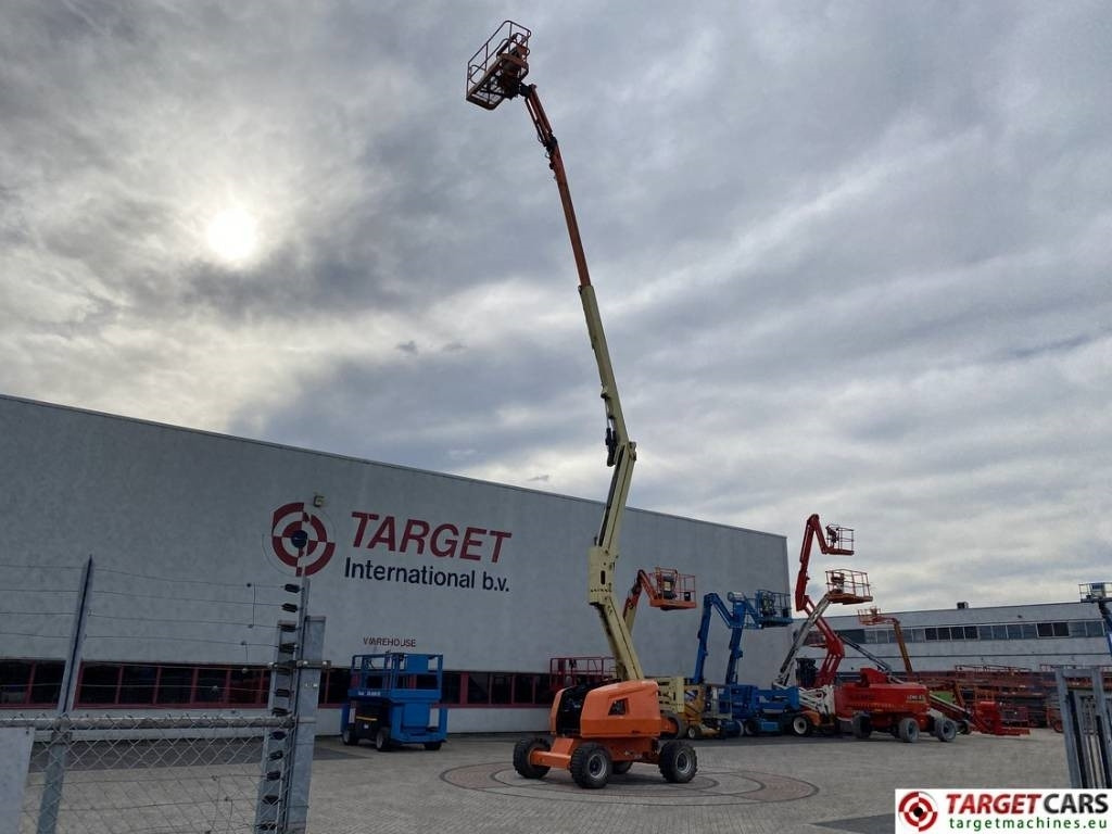 JLG 520AJ Articulated 4x4 Diesel Boom Work Lift 1800cm - Zglobna platforma: slika 5 JLG 520AJ Articulated 4x4 Diesel Boom Work Lift 1800cm - Zglobna platforma: slika 5