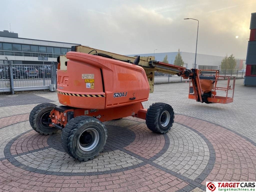JLG 520AJ Articulated 4x4 Diesel Boom Work Lift 1800cm - Zglobna platforma: slika 3 JLG 520AJ Articulated 4x4 Diesel Boom Work Lift 1800cm - Zglobna platforma: slika 3