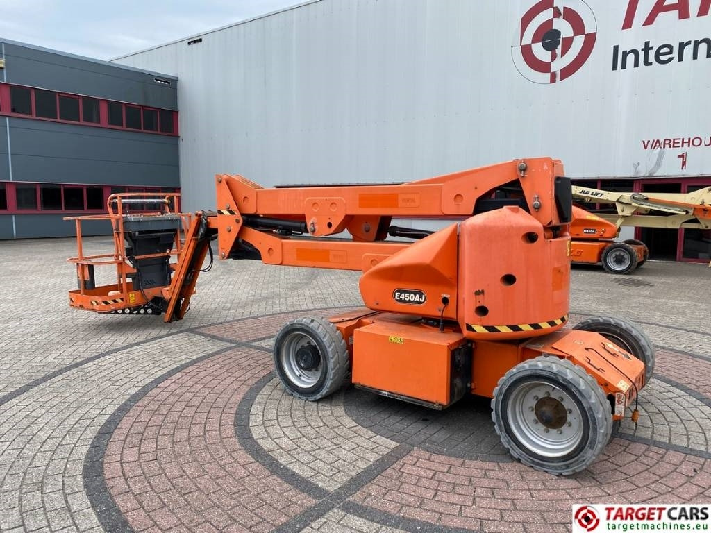 JLG E450AJ Electric Articulated Boom Work Lift 1572cm - Zglobna platforma: slika 4 JLG E450AJ Electric Articulated Boom Work Lift 1572cm - Zglobna platforma: slika 4
