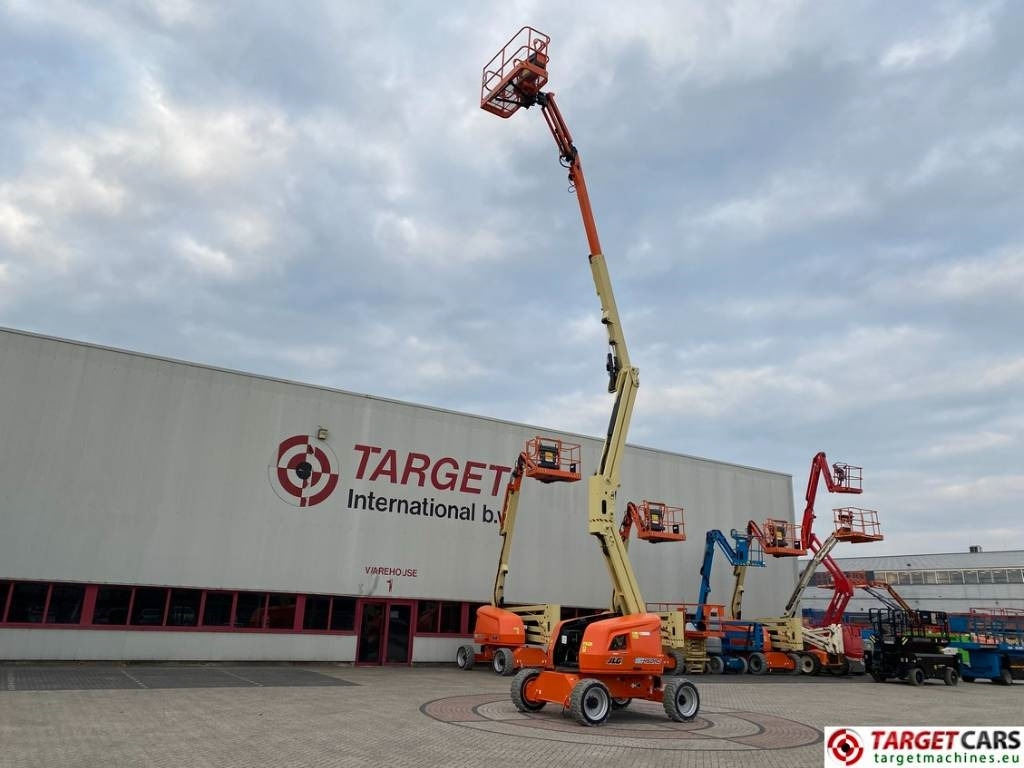 JLG EC450AJ Lithium-Ion Articulated Boom Lift 1572cm - Zglobna platforma: slika 5 JLG EC450AJ Lithium-Ion Articulated Boom Lift 1572cm - Zglobna platforma: slika 5