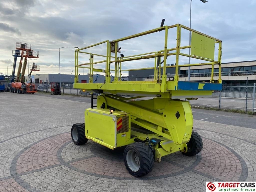 MEC 2684RT Diesel 4x4 Scissor Lift Speed-Level 992cm - Lift u obliku makaza: slika 2 MEC 2684RT Diesel 4x4 Scissor Lift Speed-Level 992cm - Lift u obliku makaza: slika 2