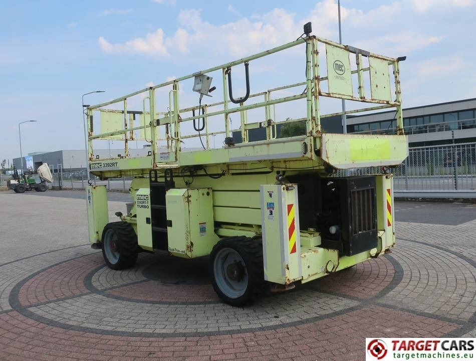 MEC 3392RT-T Diesel 4x4 Scissor Work Lift 1200cm - Lift u obliku makaza: slika 2 MEC 3392RT-T Diesel 4x4 Scissor Work Lift 1200cm - Lift u obliku makaza: slika 2