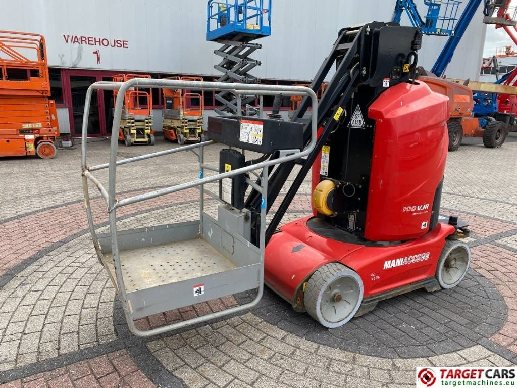 Manitou 100VJR Evolution Vertical Mast Work Lift 990cm - Jarbolna penjajuća platforma: slika 1 Manitou 100VJR Evolution Vertical Mast Work Lift 990cm - Jarbolna penjajuća platforma: slika 1