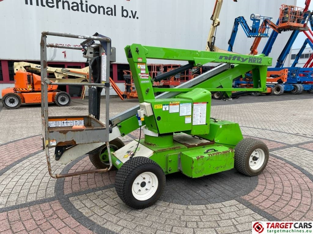 Niftylift HR12NDE Articulated HyBrid Boom Work Lift 1220cm - Zglobna platforma: slika 1 Niftylift HR12NDE Articulated HyBrid Boom Work Lift 1220cm - Zglobna platforma: slika 1