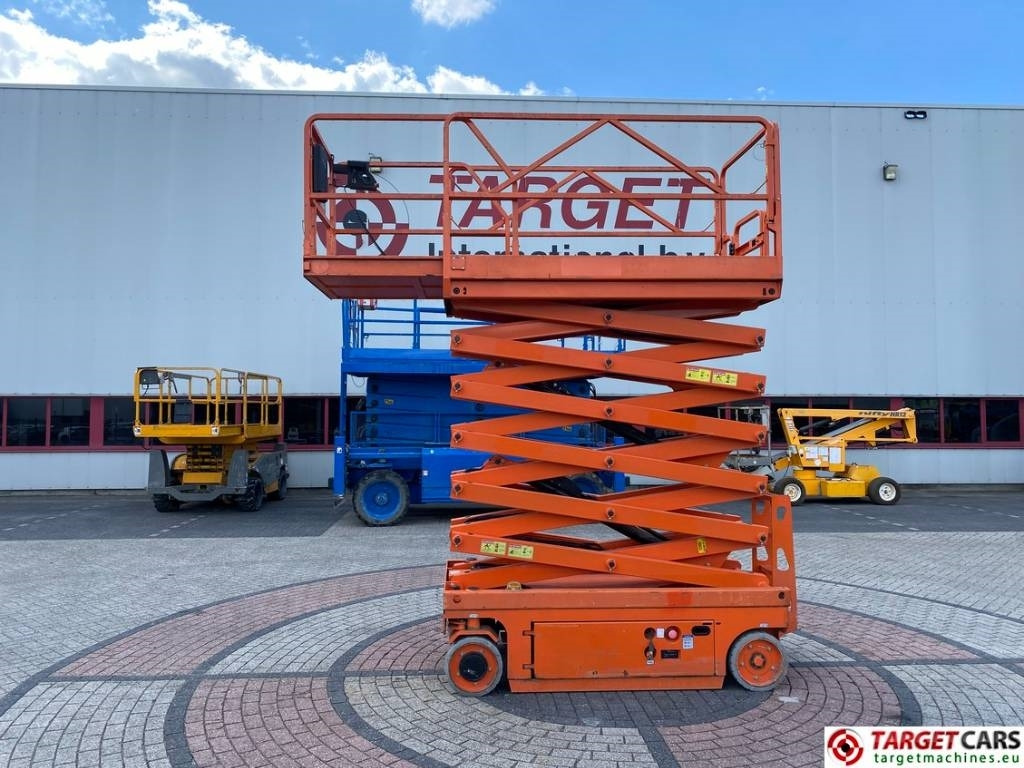 PB Lifttechnik S140-12EC Electric Scissor Work Lift 1380cm - Lift u obliku makaza: slika 5 PB Lifttechnik S140-12EC Electric Scissor Work Lift 1380cm - Lift u obliku makaza: slika 5