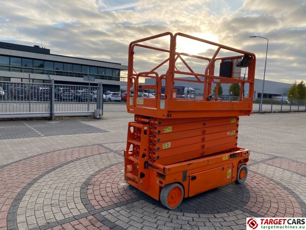 PB Lifttechnik S140-12EC Electric Scissor Work Lift 1380cm - Lift u obliku makaza: slika 3 PB Lifttechnik S140-12EC Electric Scissor Work Lift 1380cm - Lift u obliku makaza: slika 3