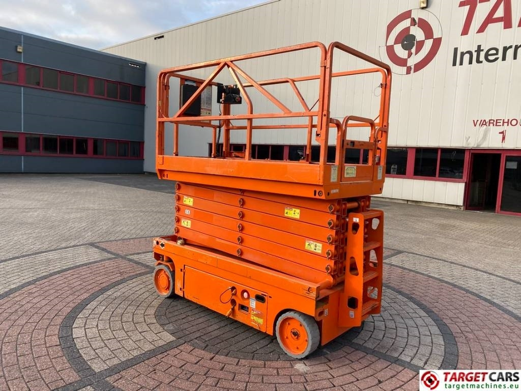 PB Lifttechnik S140-12EC Electric Scissor Work Lift 1380cm - Lift u obliku makaza: slika 4 PB Lifttechnik S140-12EC Electric Scissor Work Lift 1380cm - Lift u obliku makaza: slika 4