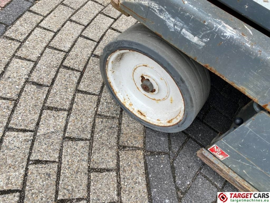 Lift u obliku makaza SkyJack SJIII-4740 Electric Scissor Work Lift 1380cm: slika 22 Lift u obliku makaza SkyJack SJIII-4740 Electric Scissor Work Lift 1380cm: slika 22