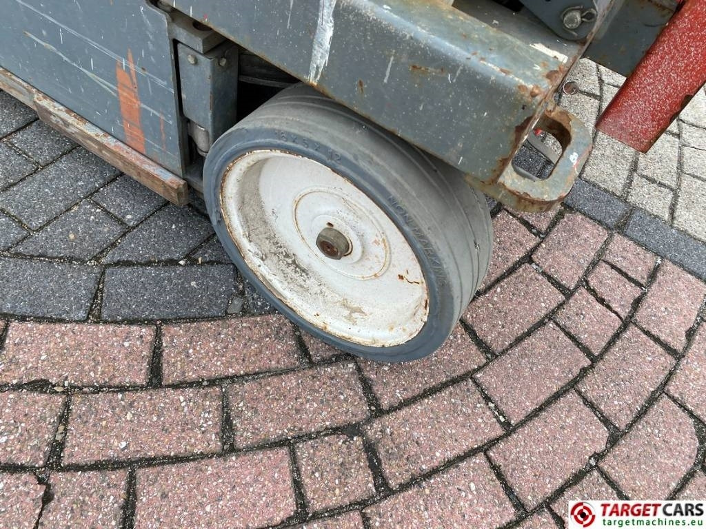 Lift u obliku makaza SkyJack SJIII-4740 Electric Scissor Work Lift 1380cm: slika 21 Lift u obliku makaza SkyJack SJIII-4740 Electric Scissor Work Lift 1380cm: slika 21