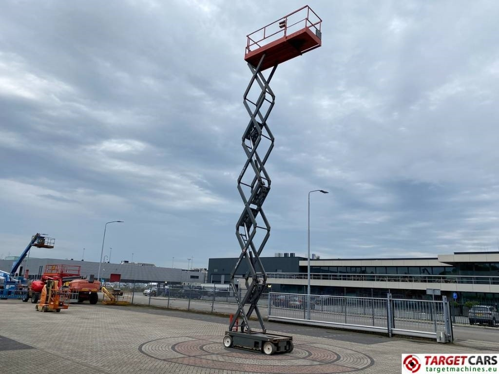 Lift u obliku makaza SkyJack SJIII-4740 Electric Scissor Work Lift 1380cm: slika 7 Lift u obliku makaza SkyJack SJIII-4740 Electric Scissor Work Lift 1380cm: slika 7