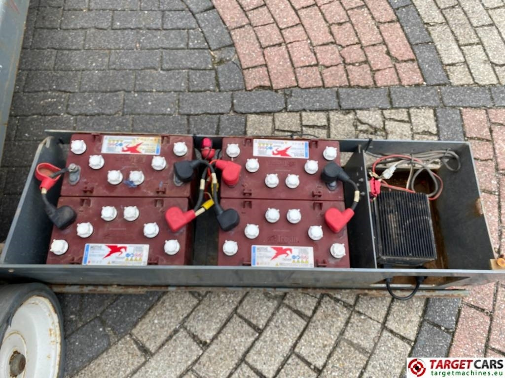 Lift u obliku makaza SkyJack SJIII-4740 Electric Scissor Work Lift 1380cm: slika 14 Lift u obliku makaza SkyJack SJIII-4740 Electric Scissor Work Lift 1380cm: slika 14