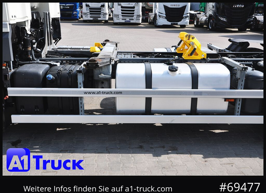 DAF XF 480 Intarder, Multiwechsler 2x AHK - Kamion sa golom šasijom i zatvorenom kabinom: slika 2 DAF XF 480 Intarder, Multiwechsler 2x AHK - Kamion sa golom šasijom i zatvorenom kabinom: slika 2