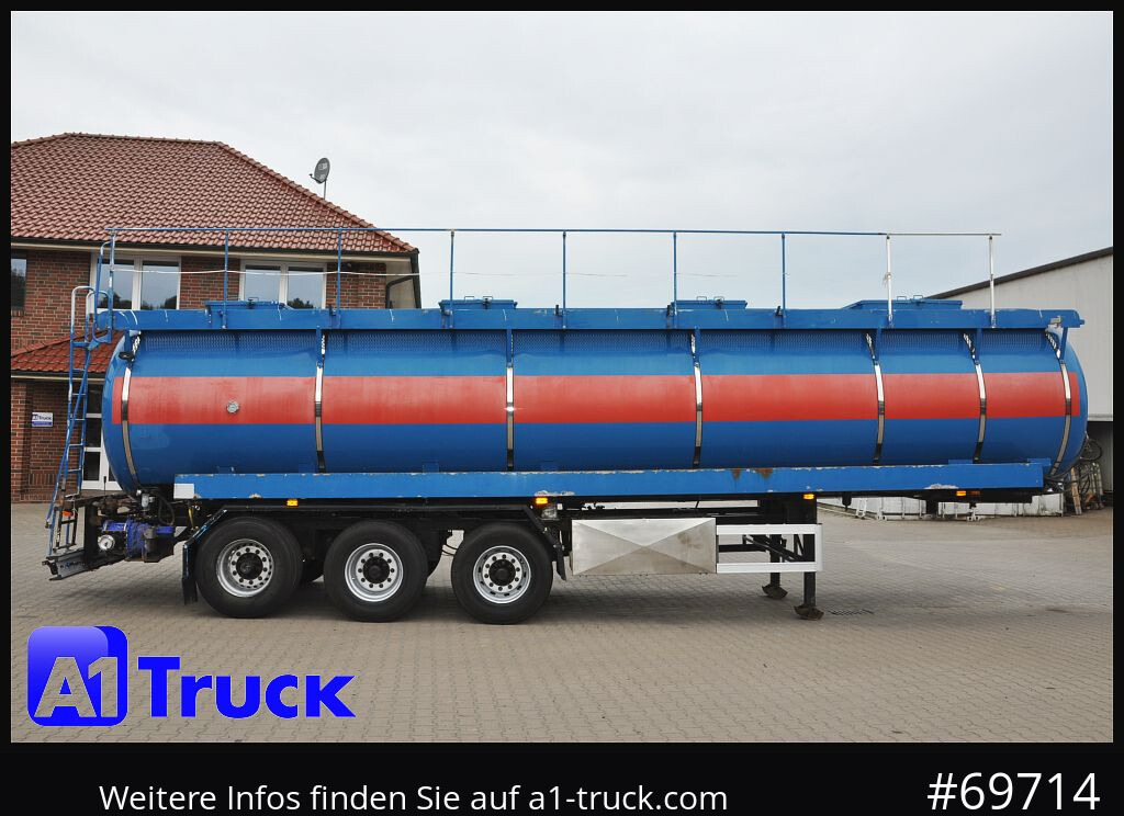 HENDRICKS,GOCH ca 32m³ Vogelsang Pumpe Gülle Sickerwasser - Poluprikolica cisterna: slika 2 HENDRICKS,GOCH ca 32m³ Vogelsang Pumpe Gülle Sickerwasser - Poluprikolica cisterna: slika 2