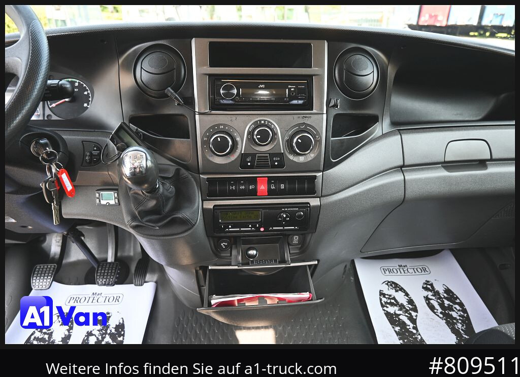 IVECO Daily 50C17 SZM, Klima, Tempomat, Schlafplatz - Dostavno vozilo sa ceradom: slika 4 IVECO Daily 50C17 SZM, Klima, Tempomat, Schlafplatz - Dostavno vozilo sa ceradom: slika 4