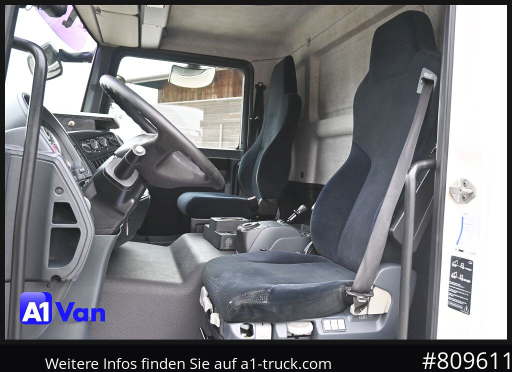 MAN TGL 8.220 Pritsche Plane, Klima, Schiebeplane, Automatik - Kamion sa ceradom: slika 3 MAN TGL 8.220 Pritsche Plane, Klima, Schiebeplane, Automatik - Kamion sa ceradom: slika 3