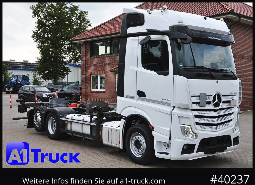 MERCEDES-BENZ 2545, Multi BDF, Wechsler, 7.45-7.82, MIDI, Liftachse - Kamion za prevoz kontejnera/ Kamion sa promenjivim sandukom: slika 1 MERCEDES-BENZ 2545, Multi BDF, Wechsler, 7.45-7.82, MIDI, Liftachse - Kamion za prevoz kontejnera/ Kamion sa promenjivim sandukom: slika 1