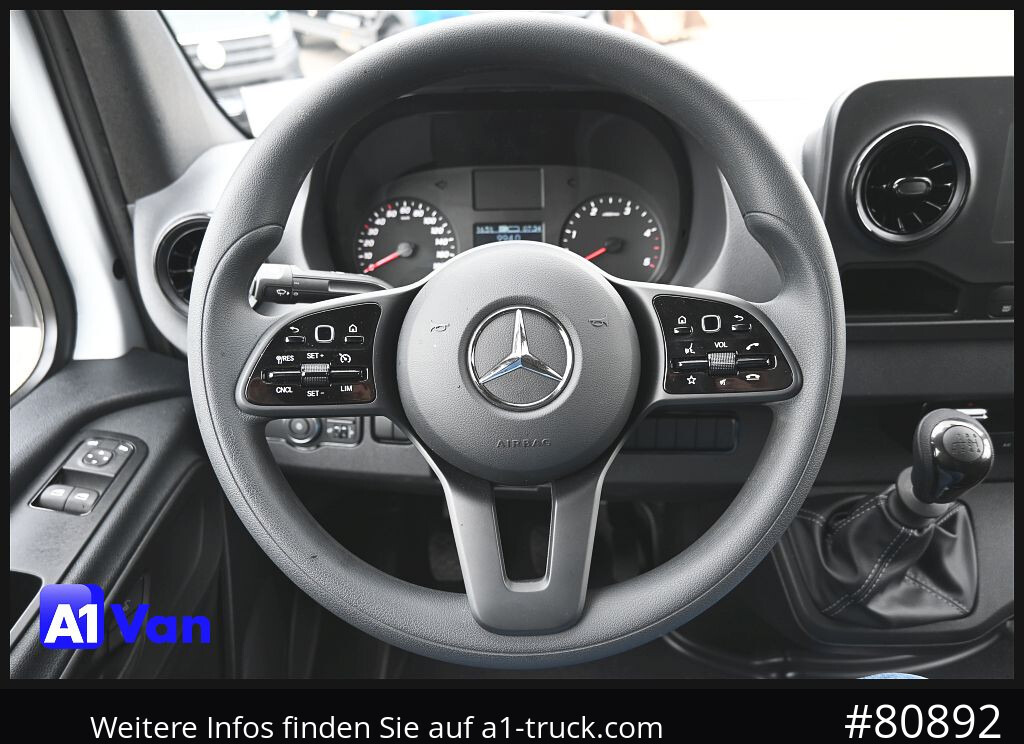 Novu Kamion sa golom šasijom i zatvorenom kabinom MERCEDES-BENZ Sprinter 317 CDI Fahrgestell, NEU, Klima, Tempomat, 3-Sitzer: slika 5