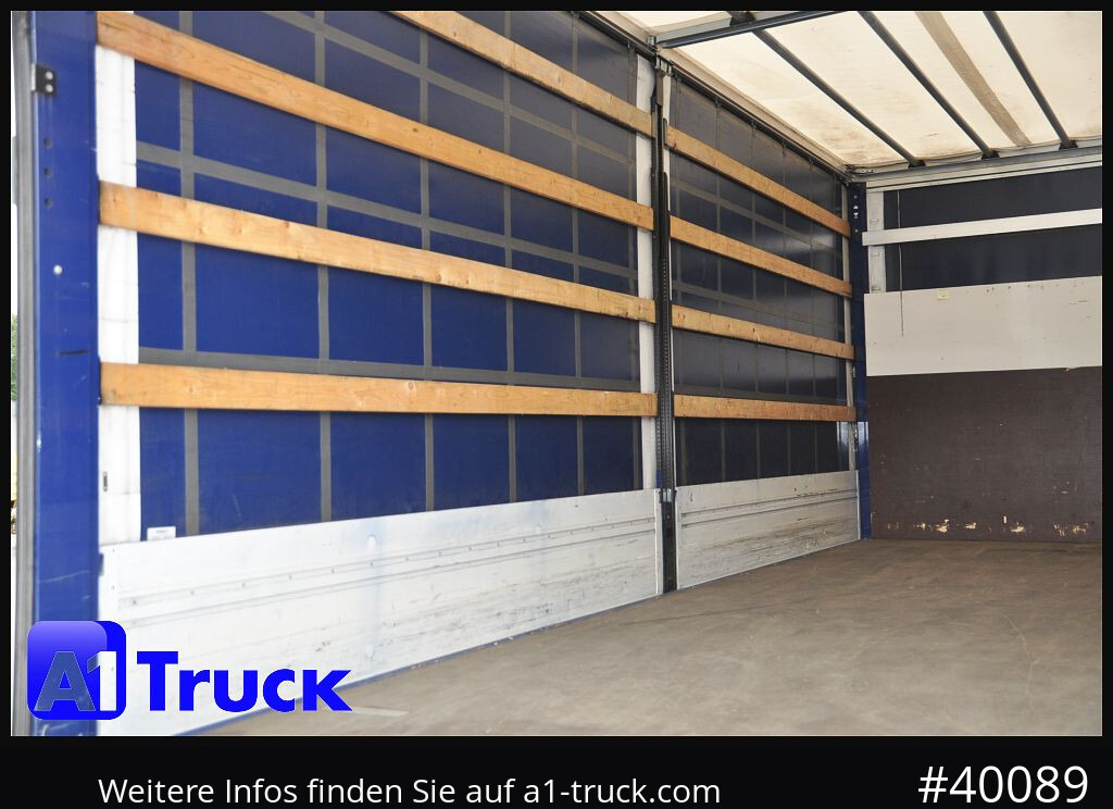 RENAULT D 240, 4x2, Ladebordwand, LBW, guter Zustand - Kamion sa ceradom: slika 2 RENAULT D 240, 4x2, Ladebordwand, LBW, guter Zustand - Kamion sa ceradom: slika 2