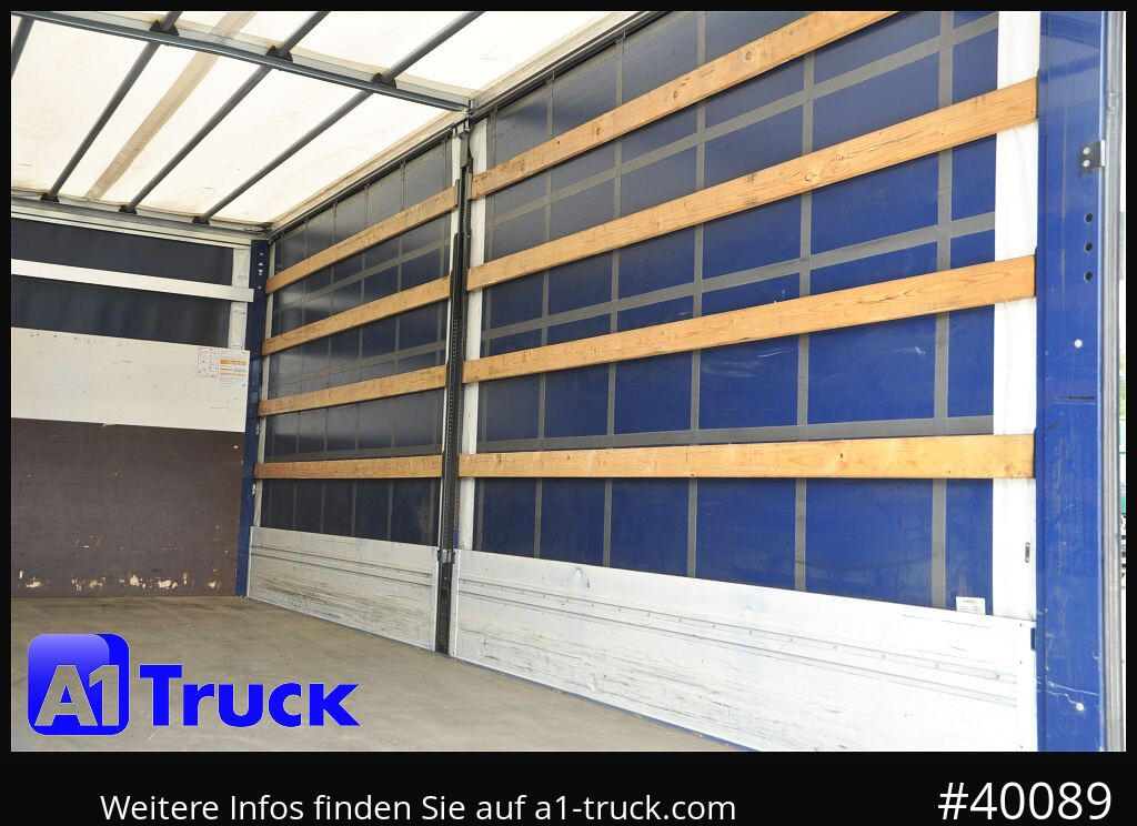 RENAULT D 240, 4x2, Ladebordwand, LBW, guter Zustand - Kamion sa ceradom: slika 3 RENAULT D 240, 4x2, Ladebordwand, LBW, guter Zustand - Kamion sa ceradom: slika 3