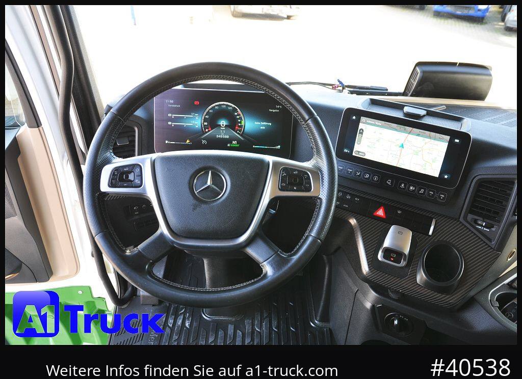 MERCEDES-BENZ 4158 BL 8x4, neues Model, guter Zustand - Tegljač: slika 3 MERCEDES-BENZ 4158 BL 8x4, neues Model, guter Zustand - Tegljač: slika 3
