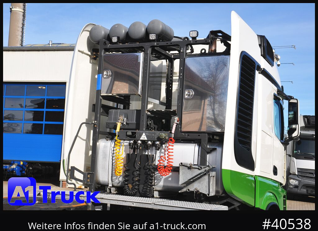 MERCEDES-BENZ 4158 BL 8x4, neues Model, guter Zustand - Tegljač: slika 2 MERCEDES-BENZ 4158 BL 8x4, neues Model, guter Zustand - Tegljač: slika 2