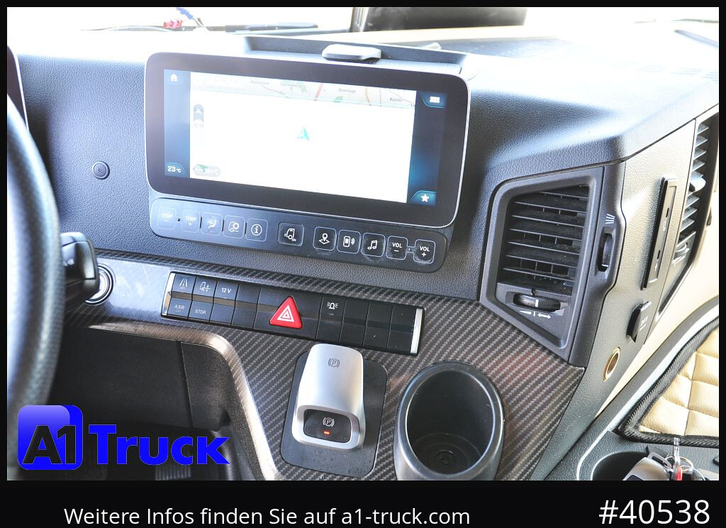 MERCEDES-BENZ 4158 BL 8x4, neues Model, guter Zustand - Tegljač: slika 5 MERCEDES-BENZ 4158 BL 8x4, neues Model, guter Zustand - Tegljač: slika 5