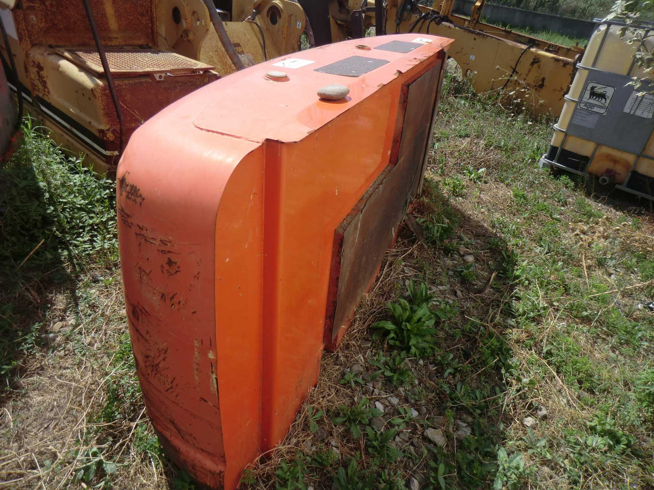 HITACHI ZX240 BAS CONTRAPPESO - Kontra teg za Građevinska mašina: slika 1 HITACHI ZX240 BAS CONTRAPPESO - Kontra teg za Građevinska mašina: slika 1